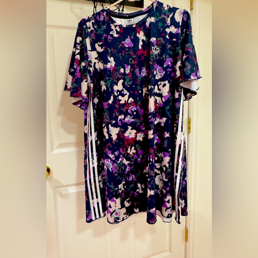Adidas Graphic Dress. Size: S. New